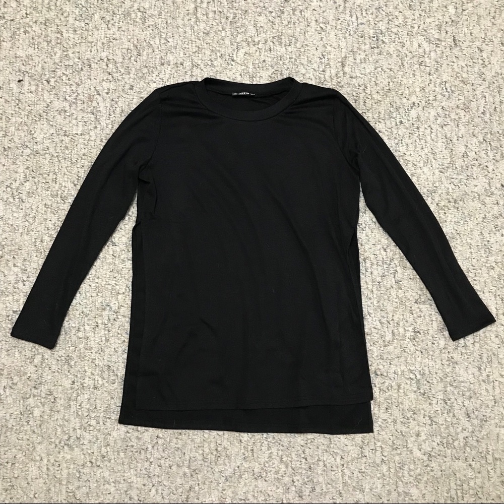 Long sleeve shirt with high slit